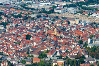 Vue aérienne de Vieille ville à Bad Mergentheim dans le département Bade-Wurtemberg, Allemagne