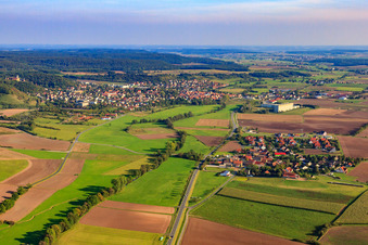 Vue aérienne de Adidas AG à Scheinfeld dans le département Bavière, Allemagne