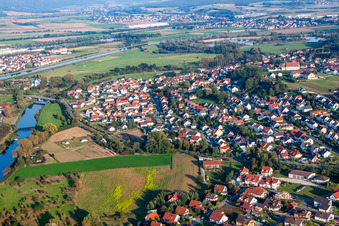 Vue aérienne de Quartier Sassanfahrt in Hirschaid dans le département Bavière, Allemagne