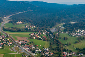 Vue aérienne de Hôtel Kaiseralm à le quartier Fröbershammer in Bischofsgrün dans le département Bavière, Allemagne