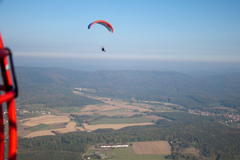 Merkwiller-Pechelbronn dans le département Bas Rhin, France vue du ciel