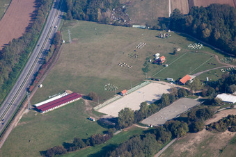 Vue oblique de Haras à Neewiller-près-Lauterbourg dans le département Bas Rhin, France