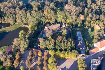 Quartier Neulauterburg in Lauterbourg dans le département Bas Rhin, France vue d'en haut