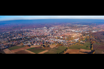 Vue aérienne de Landau du sud-ouest à Landau in der Pfalz dans le département Rhénanie-Palatinat, Allemagne