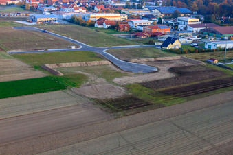 Vue aérienne de Gereutäcker en cours de développement à Hatzenbühl dans le département Rhénanie-Palatinat, Allemagne