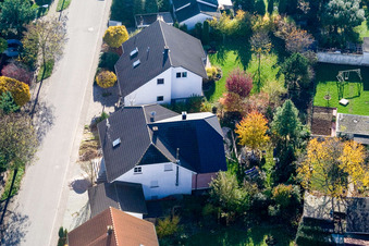 Enregistrement par drone de Rue Klingbach à Steinweiler dans le département Rhénanie-Palatinat, Allemagne