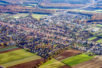 Vue aérienne de Ville du nord-ouest à Kandel dans le département Rhénanie-Palatinat, Allemagne
