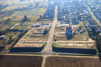 Vue aérienne de Nouvelle zone de développement Im Holderbusch vue du nord à Minfeld dans le département Rhénanie-Palatinat, Allemagne