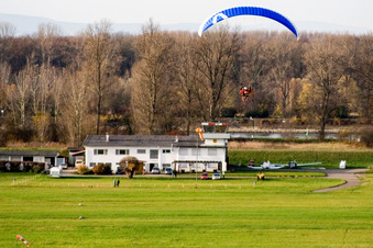 Vue aérienne de Herrenteich, entraînement à la performance à Hockenheim dans le département Bade-Wurtemberg, Allemagne
