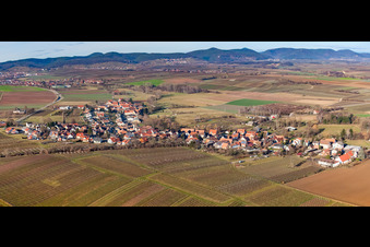 Vue aérienne de Panorama du village depuis l'est à Oberhausen dans le département Rhénanie-Palatinat, Allemagne