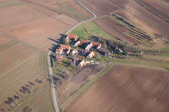 Seebach dans le département Bas Rhin, France vu d'un drone