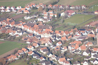 Schleithal dans le département Bas Rhin, France du point de vue du drone