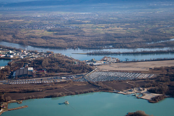 Port à Lauterbourg dans le département Bas Rhin, France depuis l'avion