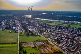 Vue aérienne de Du nord à Altlußheim dans le département Bade-Wurtemberg, Allemagne