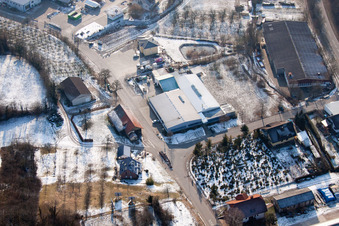 AVN GmbH à le quartier Neuenbürg in Kraichtal dans le département Bade-Wurtemberg, Allemagne depuis l'avion