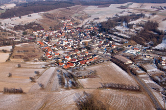 Vue d'oiseau de Quartier Neuenbürg in Kraichtal dans le département Bade-Wurtemberg, Allemagne