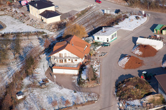 Enregistrement par drone de Quartier Neuenbürg in Kraichtal dans le département Bade-Wurtemberg, Allemagne