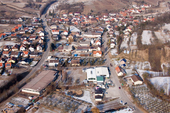 Quartier Neuenbürg in Kraichtal dans le département Bade-Wurtemberg, Allemagne du point de vue du drone