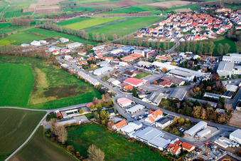 Vue aérienne de Zone industrielle de Daimlerstraße vue du sud-ouest à Reilingen dans le département Bade-Wurtemberg, Allemagne