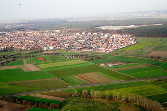 Vue aérienne de Ville du sud-ouest à Hockenheim dans le département Bade-Wurtemberg, Allemagne