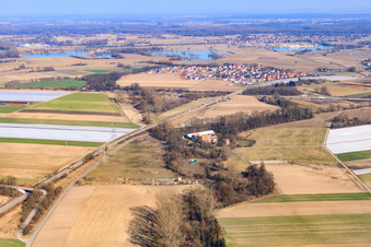 Moulin de Wanzheim à Rheinzabern dans le département Rhénanie-Palatinat, Allemagne hors des airs