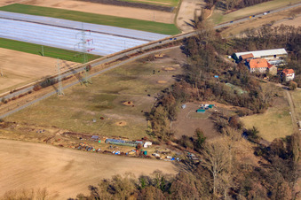 Moulin de Wanzheim à Rheinzabern dans le département Rhénanie-Palatinat, Allemagne vue du ciel
