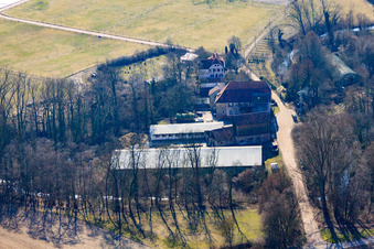 Vue oblique de Moulin de Wanzheim à Rheinzabern dans le département Rhénanie-Palatinat, Allemagne