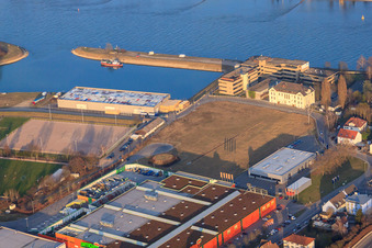 Vue aérienne de Rue DLW à le quartier Maximiliansau in Wörth am Rhein dans le département Rhénanie-Palatinat, Allemagne