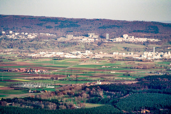 Vue aérienne de De l'ouest à le quartier Emmertsgrund in Heidelberg dans le département Bade-Wurtemberg, Allemagne