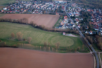 Photographie aérienne de Piste à le quartier Billigheim in Billigheim-Ingenheim dans le département Rhénanie-Palatinat, Allemagne