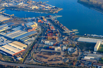 Vue oblique de Port Germersheim à Germersheim dans le département Rhénanie-Palatinat, Allemagne
