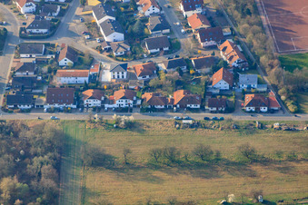 Vue aérienne de À Hirschgragben à Lingenfeld dans le département Rhénanie-Palatinat, Allemagne