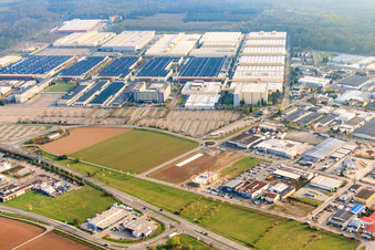 Heidelberg Printing Machines AG à le quartier Frauenweiler in Wiesloch dans le département Bade-Wurtemberg, Allemagne hors des airs
