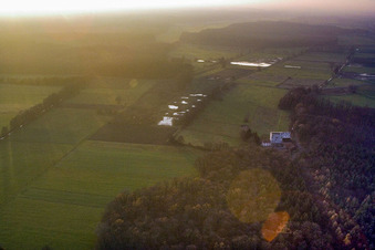 Vue aérienne de Moulin à eau dans l'Otterbachtal à Kandel dans le département Rhénanie-Palatinat, Allemagne