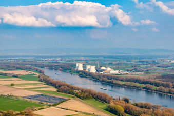 Photographie aérienne de Centrale nucléaire (hors service) à le quartier Wattenheim in Biblis dans le département Hesse, Allemagne