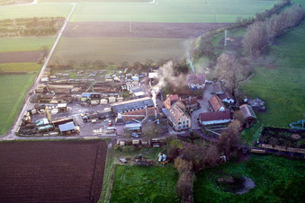 Moulin Schaidter à le quartier Schaidt in Wörth am Rhein dans le département Rhénanie-Palatinat, Allemagne vue du ciel