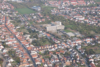 Vue aérienne de Nelly Sachs IGS à le quartier Horchheim in Worms dans le département Rhénanie-Palatinat, Allemagne