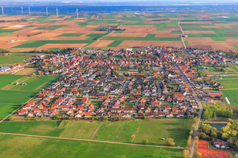 Photographie aérienne de Vue du village depuis le nord à Ottersheim bei Landau dans le département Rhénanie-Palatinat, Allemagne