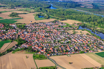 Vue aérienne de Au Fish Mark à Leimersheim dans le département Rhénanie-Palatinat, Allemagne