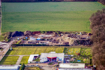 Vue aérienne de Zone industrielle à Horst, Gaudier Recycling derrière Disco Alpha à le quartier Minderslachen in Kandel dans le département Rhénanie-Palatinat, Allemagne