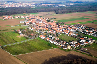 Vue aérienne de Du sud-ouest à le quartier Hayna in Herxheim bei Landau dans le département Rhénanie-Palatinat, Allemagne