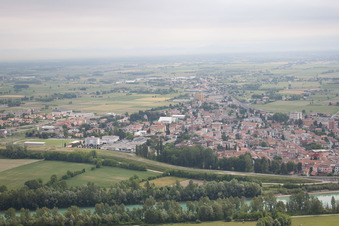Vue oblique de Latisana dans le département Frioul-Vénétie Julienne, Italie