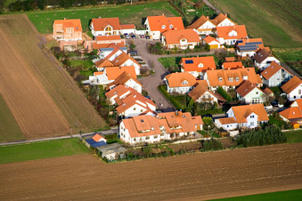 Vue oblique de Nouvelle zone de développement à Geiersching à le quartier Hayna in Herxheim bei Landau dans le département Rhénanie-Palatinat, Allemagne