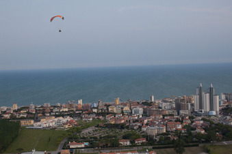 Vue aérienne de Lido di Jesolo dans le département Metropolitanstadt Venedig, Italie