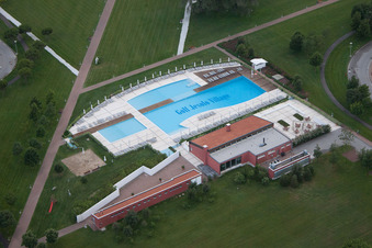 Lido di Jesolo dans le département Metropolitanstadt Venedig, Italie hors des airs
