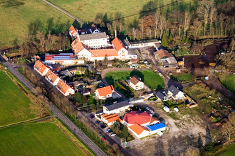 Vue aérienne de Fuchsmühle à Offenbach an der Queich dans le département Rhénanie-Palatinat, Allemagne