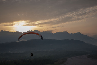Photographie aérienne de Cavasso Nuovo dans le département Pordenone, Italie