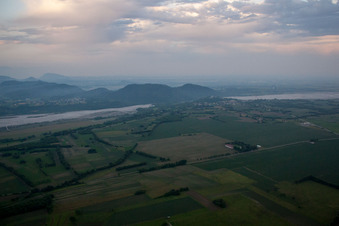Vue oblique de Orgnese dans le département Frioul-Vénétie Julienne, Italie