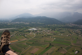 Vue d'oiseau de Toppo dans le département Frioul-Vénétie Julienne, Italie