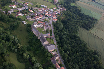 Vue oblique de Roussy-le-Village dans le département Moselle, France